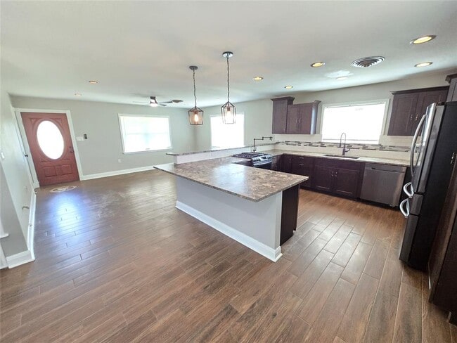 property at 1261 N Patterson Ave