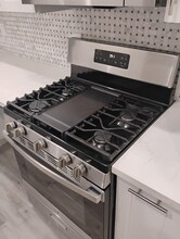 924 N Curson Ave in West Hollywood, CA - Foto de edificio - Building Photo