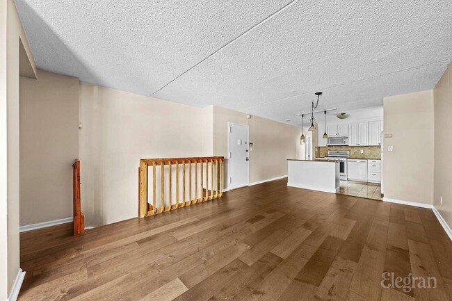 71-02 Sutton Pl, Unit 1 in Queens, NY - Building Photo - Building Photo
