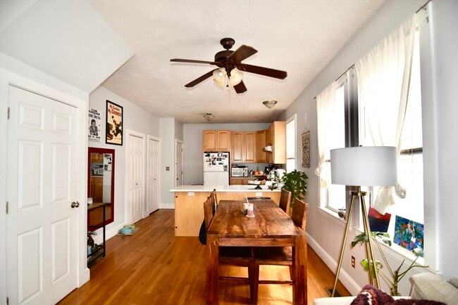 5 Sea View Ter, Unit 3 in Boston, MA - Building Photo - Building Photo
