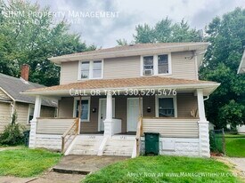 1729 Edwards Ave NE in Canton, OH - Building Photo