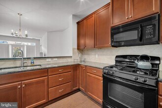 243 Carson Terrace in Huntingdon Valley, PA - Building Photo - Building Photo