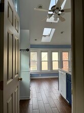 325 S Main St, Unit 2 in Poland, OH - Foto de edificio - Building Photo