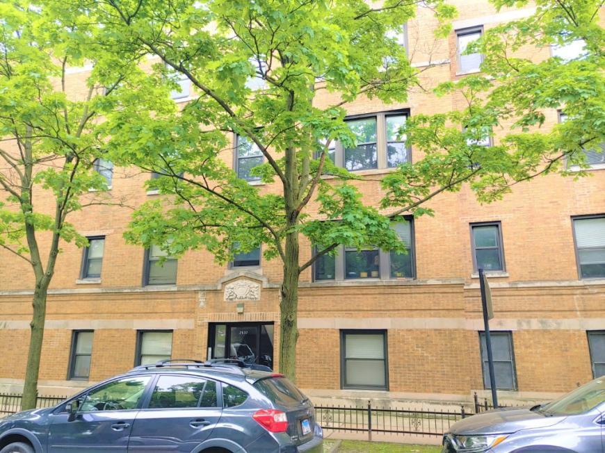2543 W Sunnyside Ave in Chicago, IL - Building Photo