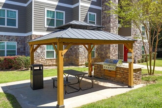 Legends at Armour Avenue in Columbus, GA - Building Photo - Building Photo