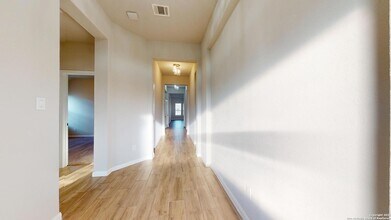 5911 Akin Glen in San Antonio, TX - Building Photo - Building Photo