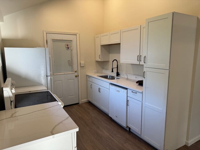 2637 Woodlawn Dr in Monroeville, PA - Building Photo - Building Photo