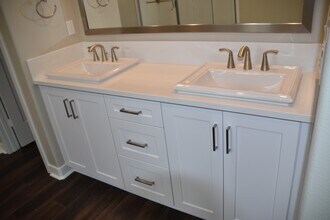 6659 Encelia Pl in Carlsbad, CA - Building Photo - Building Photo