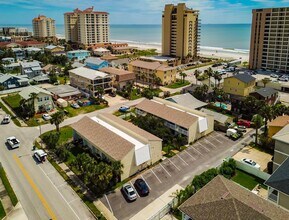 132 13th Ave S in Jacksonville Beach, FL - Building Photo - Building Photo