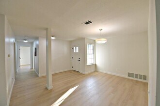 4617 Sidereal Dr in Austin, TX - Building Photo - Building Photo