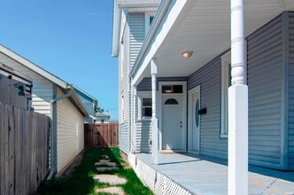 612 Lavina St in Fort Wayne, IN - Foto de edificio - Building Photo