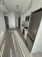 5858 Yonge St in Toronto, ON - Building Photo - Building Photo