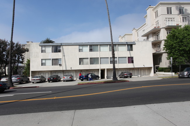 329 California Ave in Santa Monica, CA - Building Photo - Building Photo