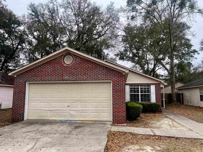 4527 Wesley Dr in Tallahassee, FL - Building Photo - Building Photo