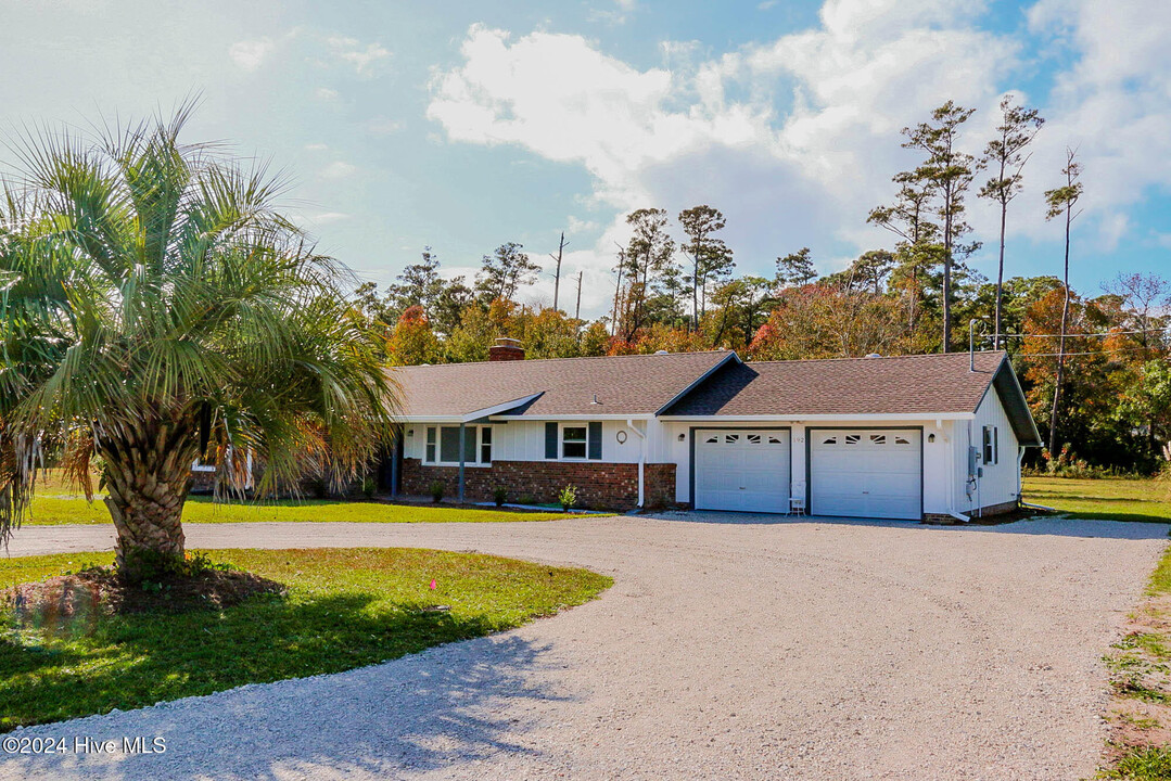 192 Shore Dr in Beaufort, NC - Building Photo