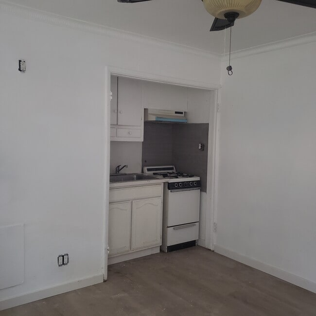 6807 West Blvd, Unit West Blvd