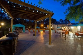 The Lory of Panama City in Panama City, FL - Building Photo - Building Photo