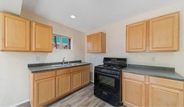 10240 Calcutta Dr in Socorro, TX - Building Photo - Building Photo