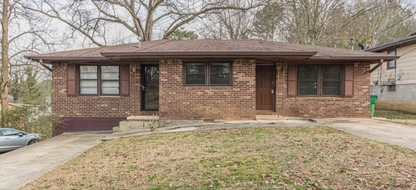 1327 Watts Rd in Forest Park, GA - Building Photo