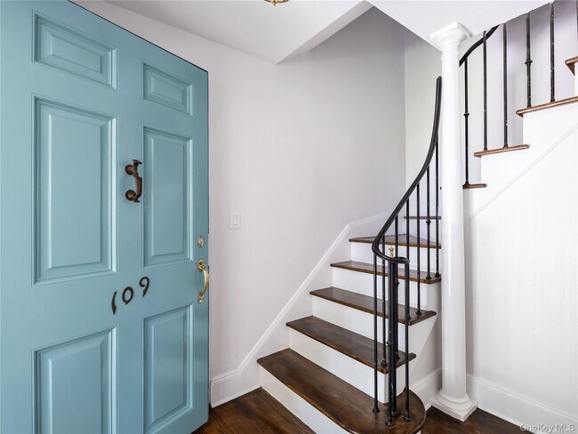 109 Chase Rd in Manhasset, NY - Building Photo - Building Photo