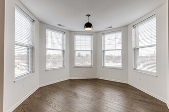 115 Lake St in Libertyville, IL - Building Photo - Building Photo