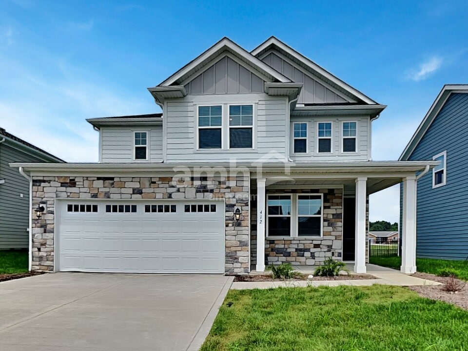 412 Golden Maple Pl in Delaware, OH - Building Photo