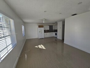 17240 NW 52nd Ave in Miami Gardens, FL - Building Photo - Building Photo