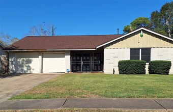 5807 Overdale St in Houston, TX - Building Photo - Building Photo