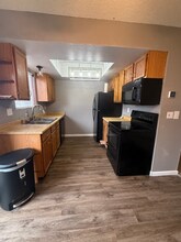 1268 Soaring Eagle Dr in Colorado Springs, CO - Foto de edificio - Building Photo