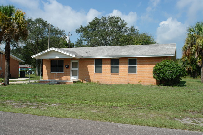 1011 S 11th St in Fernandina Beach, FL - Building Photo - Building Photo