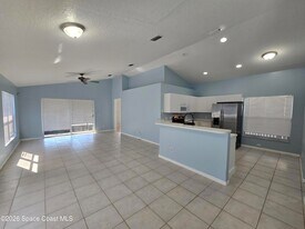 481 10th Pl in Vero Beach, FL - Building Photo