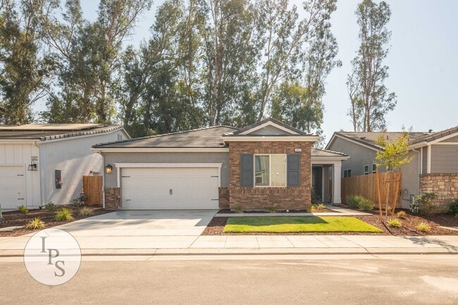property at 1457 Las Rosas Ave
