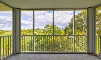 2800 N Palm Aire Dr in Pompano Beach, FL - Building Photo