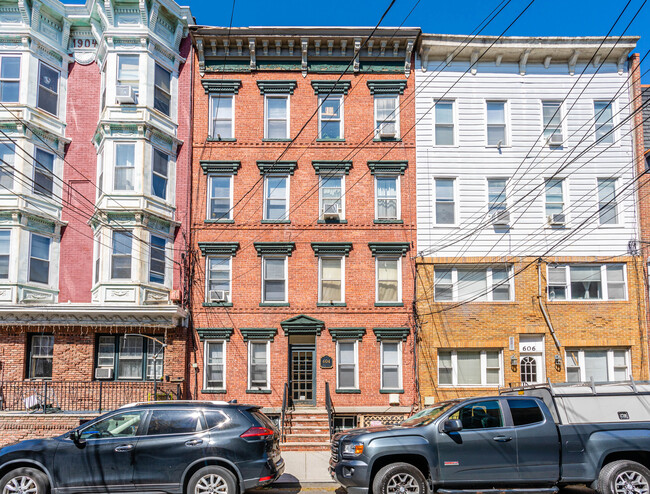 604 Jefferson St in Hoboken, NJ - Foto de edificio - Building Photo