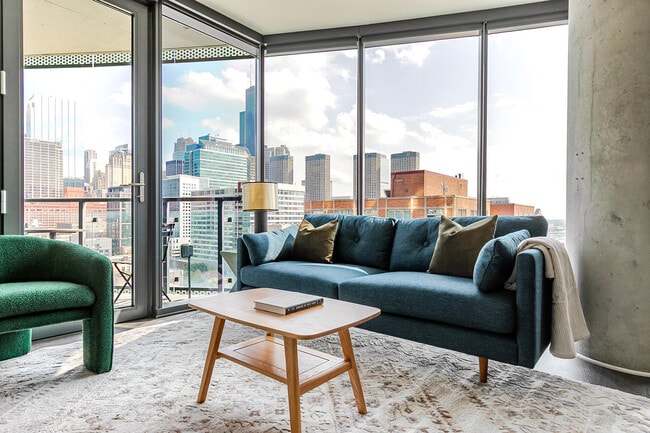 730 W Couch Pl