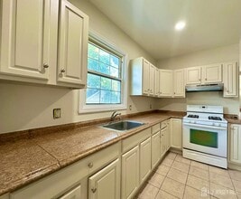 54 Randolph St in Carteret, NJ - Building Photo - Building Photo