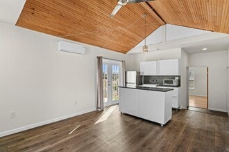 13415 Crane Rd in Buda, TX - Building Photo - Building Photo