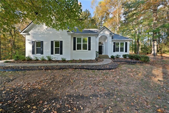 property at 1515 Loblolly Ln