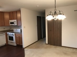 1130 Evergreen Ave in Glendale Heights, IL - Building Photo - Building Photo