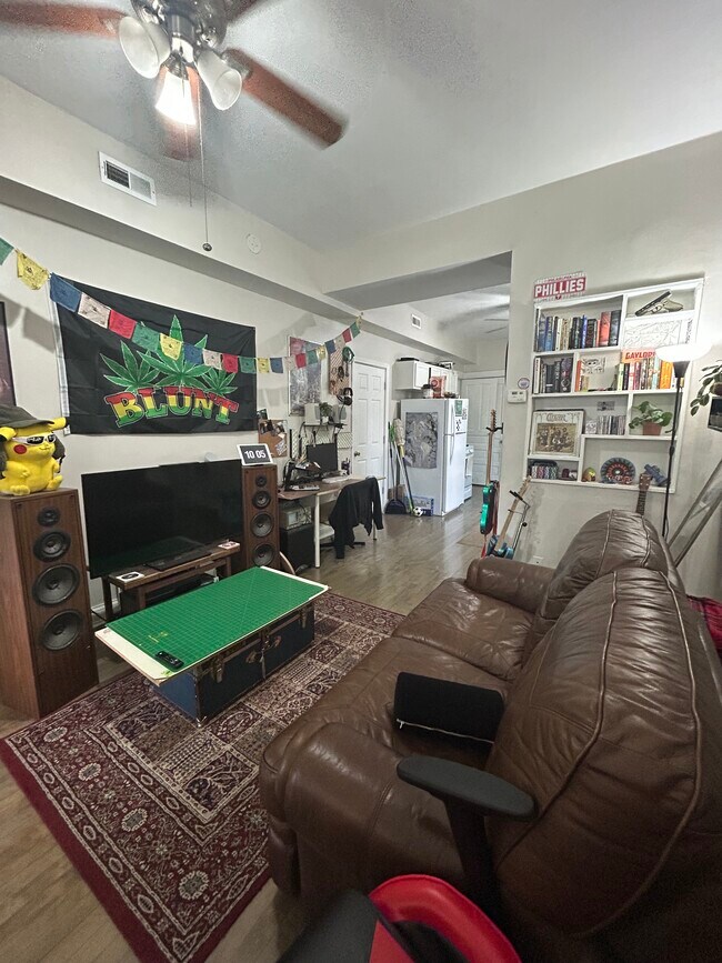 908 N Western Ave, Unit 3R in Chicago, IL - Building Photo - Building Photo