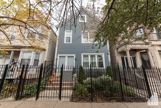 property at 3570 W Dickens Ave