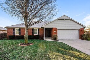 5349 Tracey Jo Rd in Greenwood, IN - Building Photo