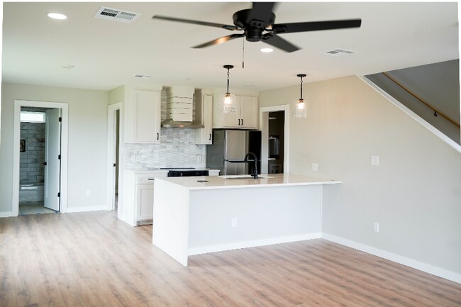 705 S 15th St in Waco, TX - Building Photo - Building Photo