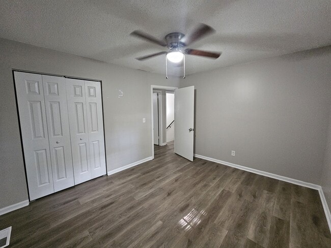 1108 Thomas Ln