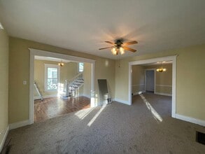 856 S Douglas Ave in Springfield, IL - Building Photo - Building Photo