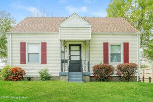 140 Mills Dr in Louisville, KY - Building Photo