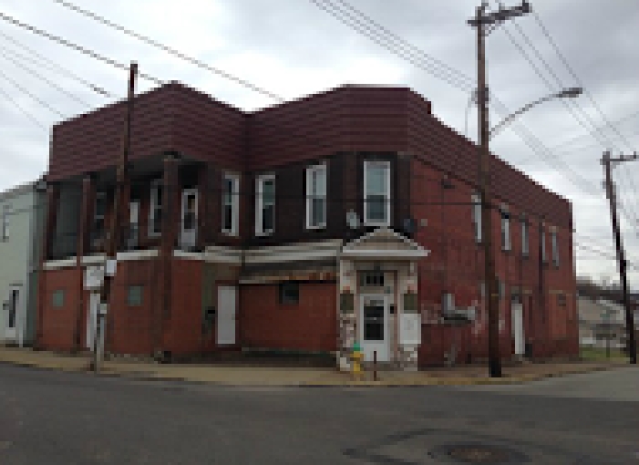 100 Harriet St in Braddock, PA - Foto de edificio