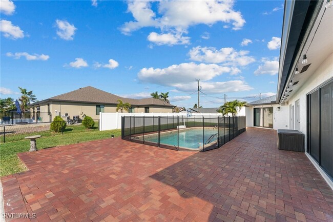 property at 1923 SE 26th St