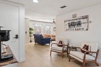 8107 E Vista Dr in Scottsdale, AZ - Building Photo - Building Photo