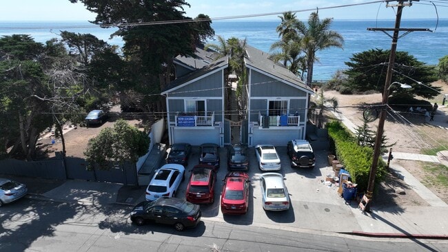 6597 Del Playa Dr
